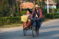MYANMAR / Shan State / Inle Lake / Nyaungshwe / Th