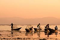 MYANMAR / Shan State / Inle Lake / Evening mood at