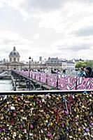 France / Paris / 2015 / Lovelocks / View on the Po