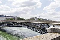 France / Paris / 2015 / Lovelocks / Passerelle LЋo