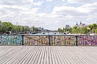 France / Paris / 2015 / Lovelocks / Pont des Arts 