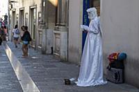 Italy / Puglia / Lecce / 2014 / A mime in the stre
