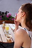 С 1 июня 2014 года курение будет запрещено во всех