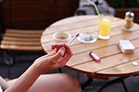 С 1 июня 2014 года курение будет запрещено во всех