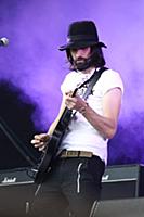 Группа «Kasabian» на музыкальном фестивале «Svoy С