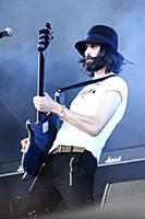 Группа «Kasabian» на музыкальном фестивале «Svoy С