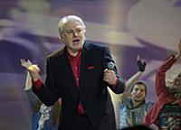 Вячеслав Добрынин на фестивале «Песня Года 2014». 