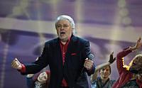Вячеслав Добрынин на фестивале «Песня Года 2014». 