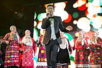 Дмитрий Нестеров и фольклорная группа «Бурановские