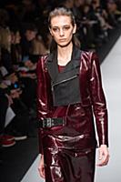 Показ Guy Laroche осень/зима 2015-2016. Неделя мод