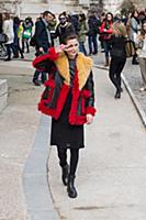 Модели после показа. Стритстайл. Показ Guy Laroche