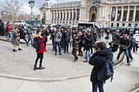 Модели после показа. Стритстайл. Показ Guy Laroche
