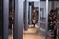 Показ John Galliano осень/зима 2015-2016. Неделя м