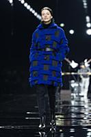 Показ Issey Miyake осень/зима 2015-2016. Неделя мо