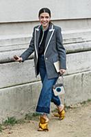 Стритстайл перед показом Chanel. Неделя моды в Пар