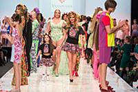 Анастасия Волочкова и Ксения Бородина. Неделя моды
