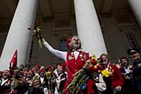 Ветераны в сквере у Большого театра. Москва, Росси
