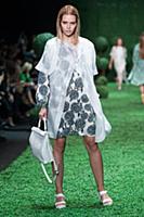 Показ Алены Ахмадуллиной. Неделя Моды Mercedes Ben