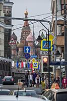Пятницкая улица в Москве.