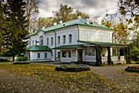 Дом Льва Толстого в усадьбе Ясная Поляна.