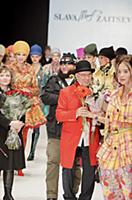 Вячеслав Зайцев. Показ Slava Zaitsev 'Узоры жизни'