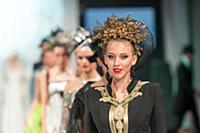 Показ Вячеслава Зайцева. Estet Fashion Week. Росси