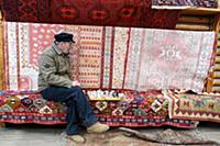 Ковры. Блошиный рынок в Измайлово. Москва, Россия.