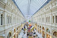 ГУМ. Новогодний декор, Москва, Россия. 22 января 2