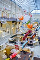 ГУМ. Новогодний декор, Москва, Россия. 22 января 2