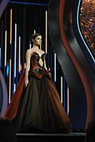 Модель на подиуме. Показ коллекции «haute couture»