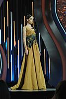 Модель на подиуме. Показ коллекции «haute couture»
