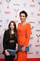Елена Борщева с дочерью Мартой. Церемония вручения