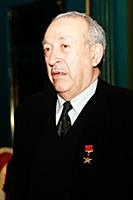 Российский художник-живописец Таир Салахов.