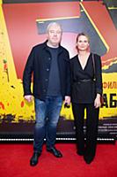 Александр Робак с супругой. Премьера фильма «БУМЕР