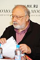Советский и российский писатель Рустам Ибрагимбеко