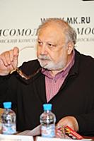 Советский и российский писатель Рустам Ибрагимбеко