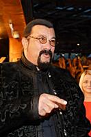 Стивен Сигал. Премьера фильма «Пласт». Режиссер: С