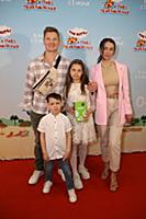 Александр Белькович, Ольга Белькович с детьми. Пре