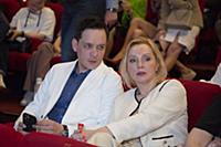 Александр Асташенок с супругой. Премьера фильма «О