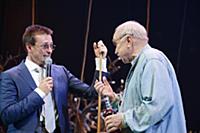 Сергей Безруков, Виктор Шутов. Сбор труппы и откры