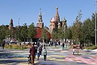 Вид на Кремль. Природно-ландшафтный парк «Зарядье»