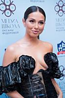 Нюша. Премия журнала Moda Topical «Мама года 2022»