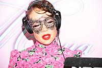 Dj Naomi. Премия журнала Moda Topical «Мама года 2