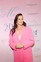 Оксана Федорова. Премия журнала Moda Topical «Мама