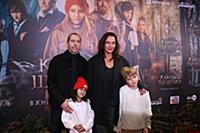 Татьяна Лютаева с внучкой. Премьера фильма «Красна