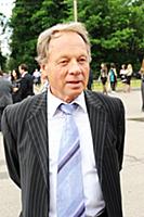 Советский и российский журналист Олег Попцов.