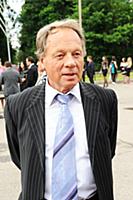 Советский и российский журналист Олег Попцов.
