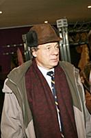 Советский и российский журналист Олег Попцов.