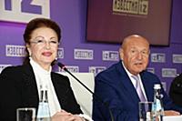 Лейла Адамян, Геннадий Сухих. Круглый стол «Повыше
