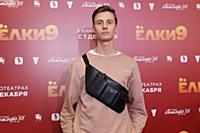 Артем Жидков. Премьера фильма «Елки 9». Режиссеры: